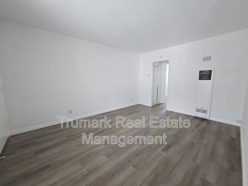 Apartment for rent at 103 S Roosevelt #9, Pasadena, CA 91107