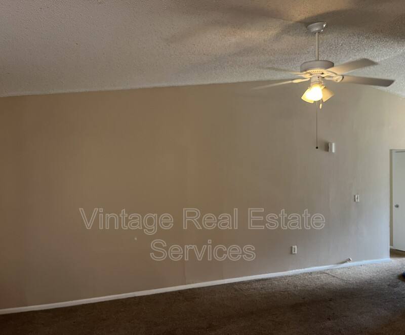 Apartment for rent at 7708 Gulf Court, Tampa, FL 33617