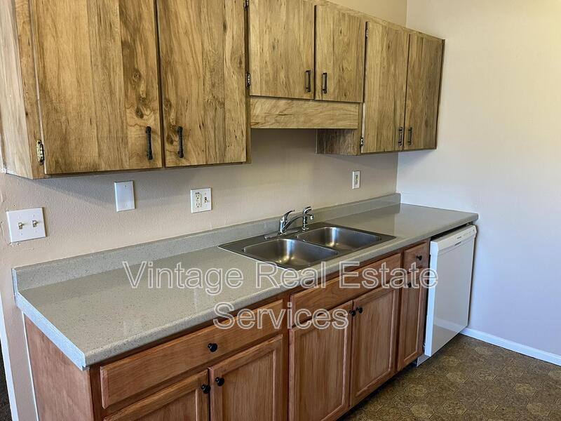 Apartment for rent at 7708 Gulf Court, Tampa, FL 33617