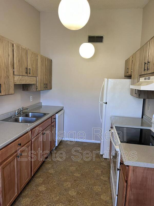 Apartment for rent at 7708 Gulf Court, Tampa, FL 33617