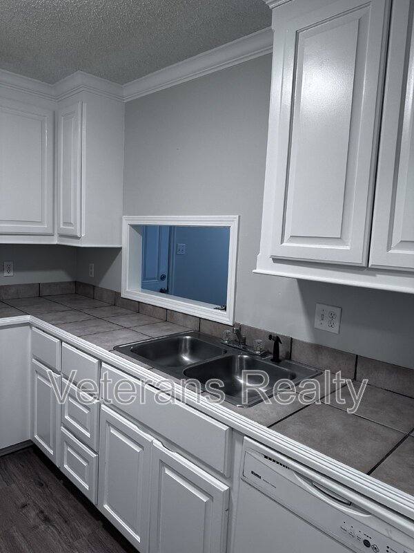 Apartment for rent at 200B Commerce St, Gulfport, MS 39507