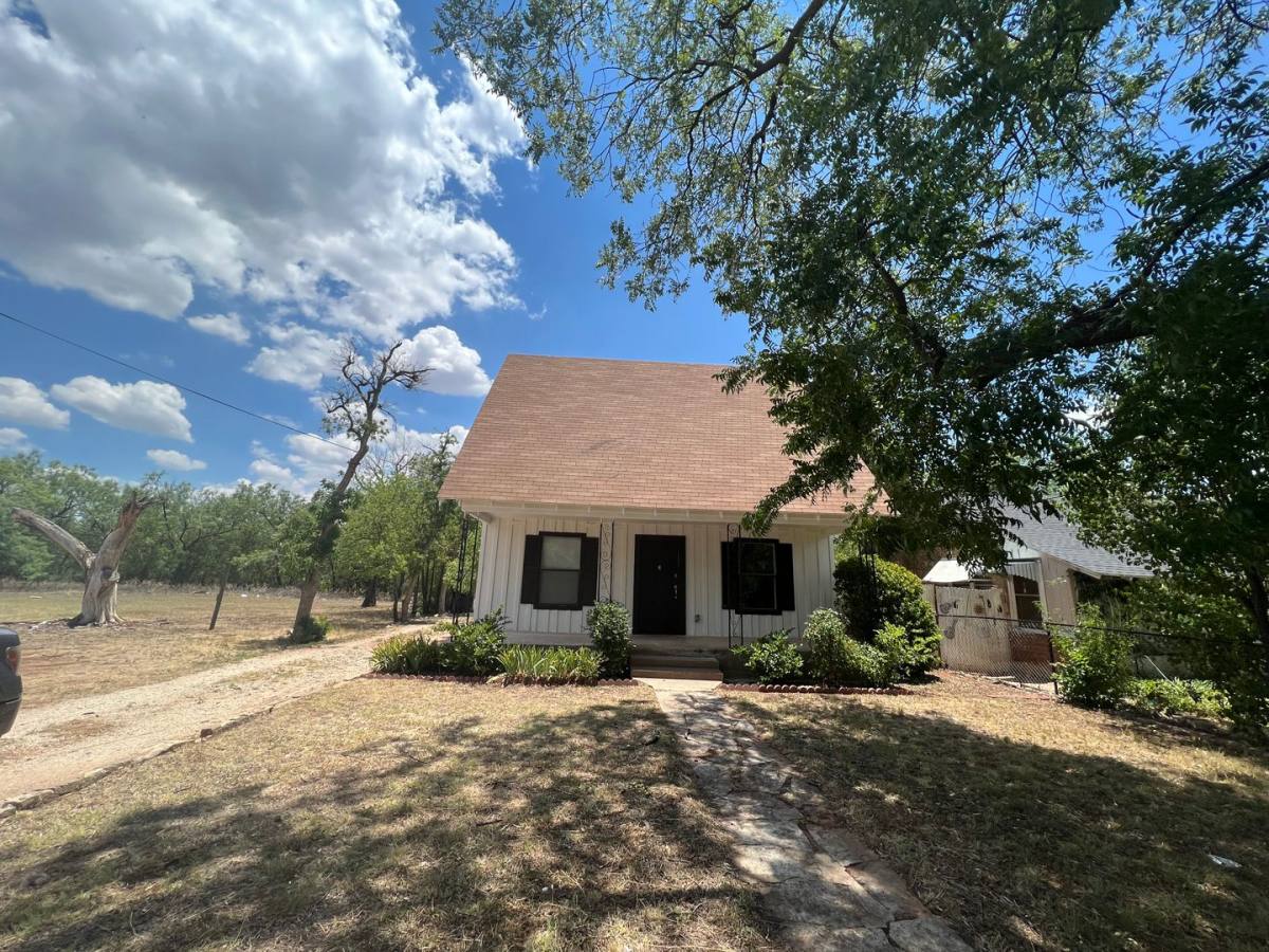 House for rent at 361 College Dr, Abilene, TX 79601