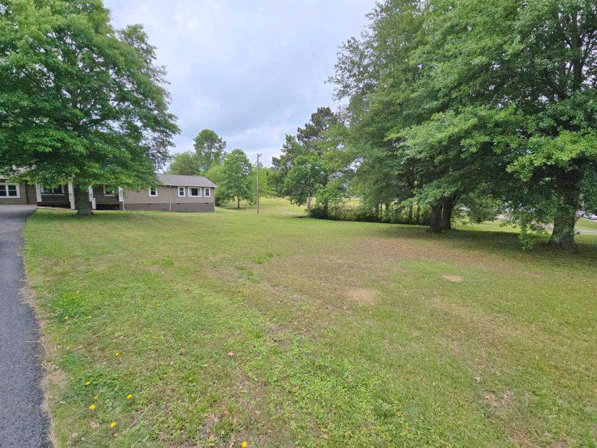 House for rent at 285 Co Rd, Vinemont, AL 35179