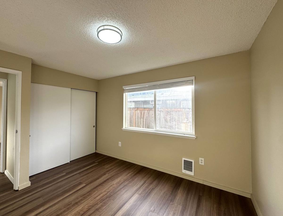 Apartment for rent at 4018-4028 S Warner St, Tacoma, WA 98409