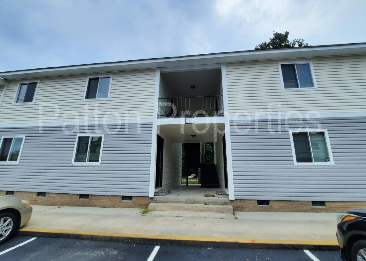 Apartment for rent at 1426 Platt Springs Rd, West Columbia, SC 29169