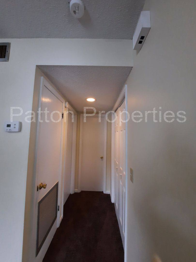 Apartment for rent at 1426 Platt Springs Rd, West Columbia, SC 29169