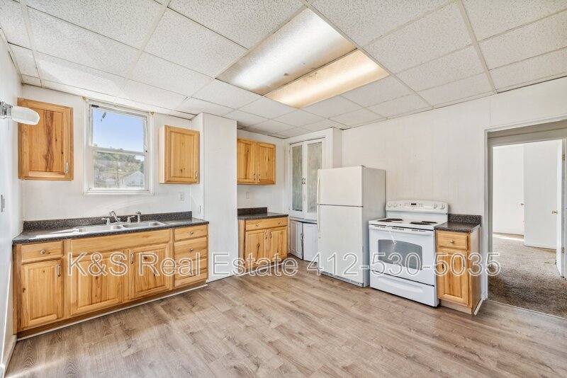 Apartment for rent at 16 Eggers Ave #2, Belle Vernon, PA 15012