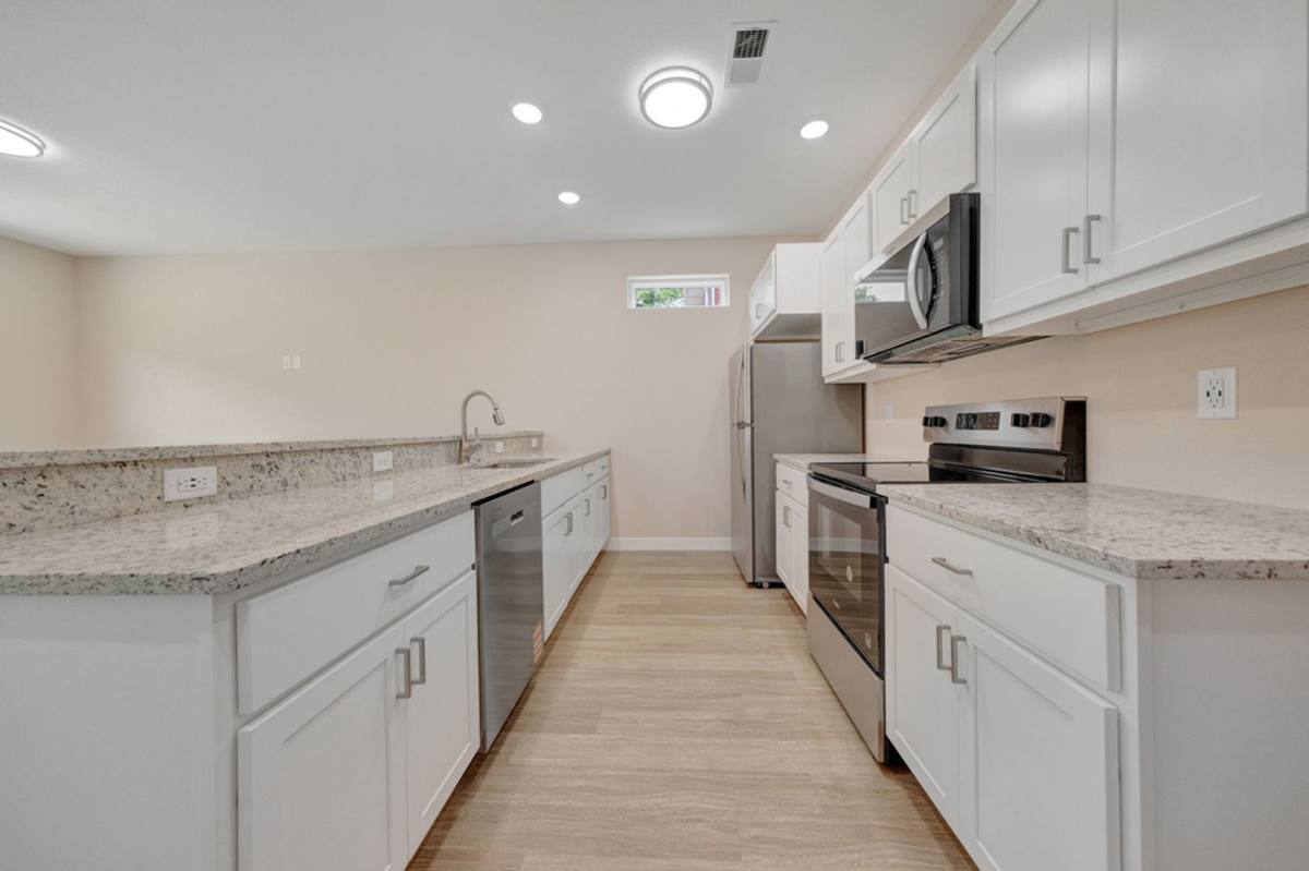 Townhouse for rent at 105 E Ensey #A, Tuscola, IL 61953