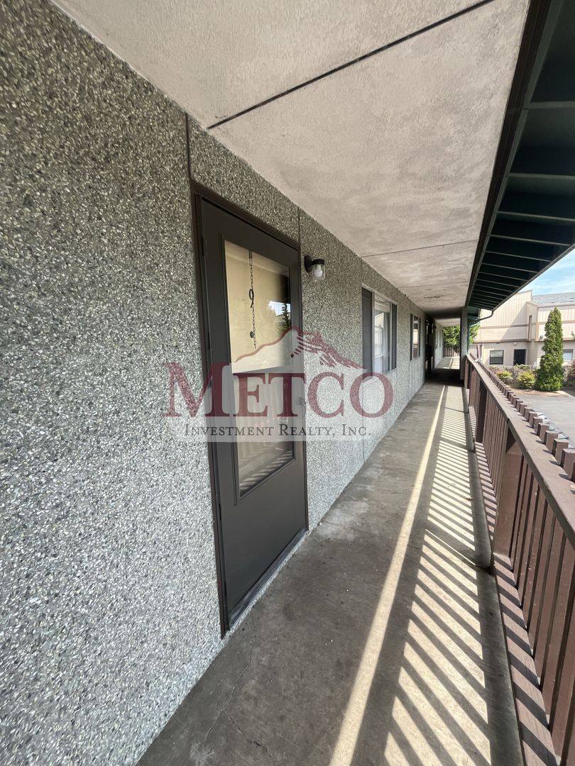 Apartment for rent at 1754 J St, Springfield, OR 97477