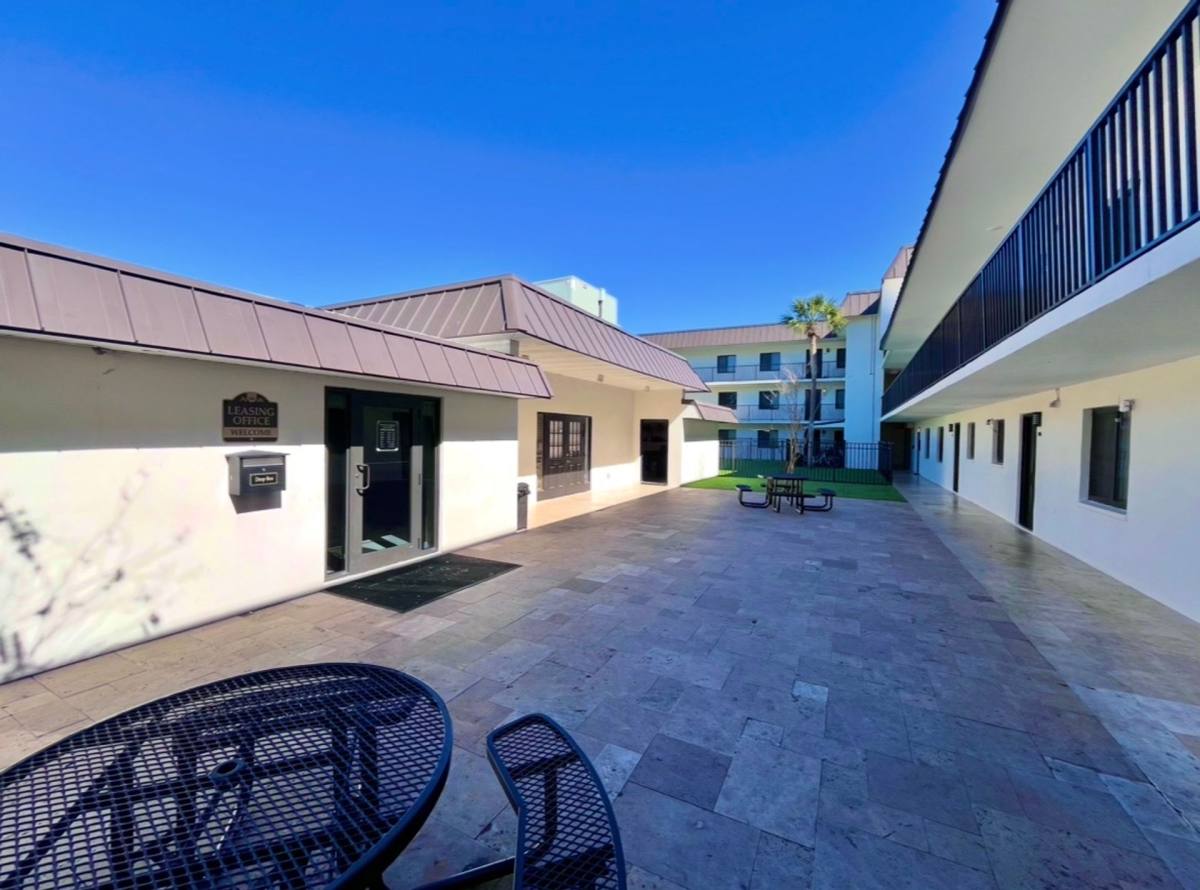 Apartment for rent at 2025 Rogers St, Clearwater, FL 33764