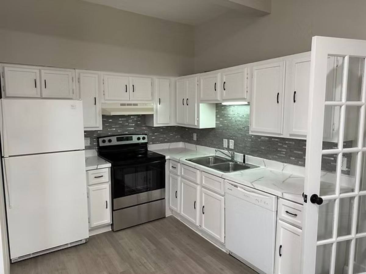 Apartment for rent at 320 S Florence Ave, Springfield, MO 65806