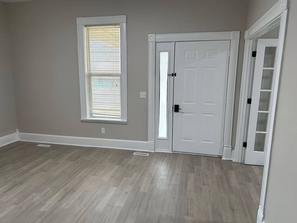 Apartment for rent at 320 S Florence Ave, Springfield, MO 65806