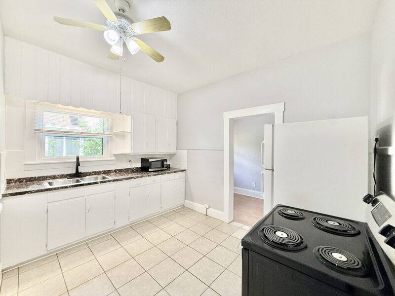 Apartment for rent at 641 Mehlenbacher Rd #1 2, Largo, FL 33770