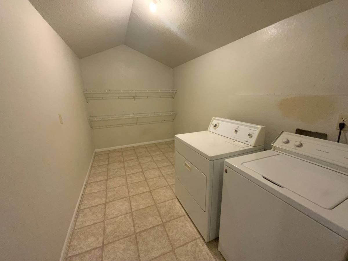 Townhouse for rent at 1605 Steamboat Lane, Columbia, MO 65205