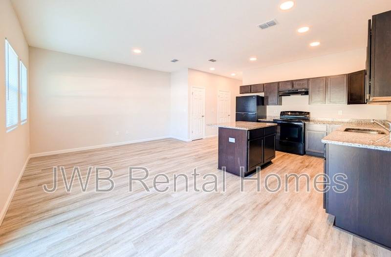 Townhouse for rent at 6055 Carolines Court, Jacksonville, FL 32277