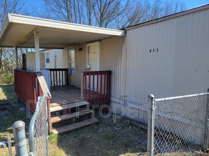 House for rent at 922 Palmer Court, Kodak, TN 37764