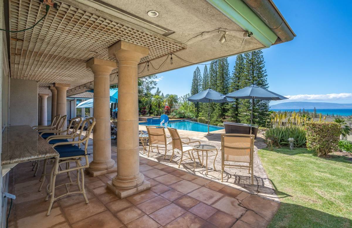 House for rent at 342 Cook Pine Dr, Lahaina, HI 96761