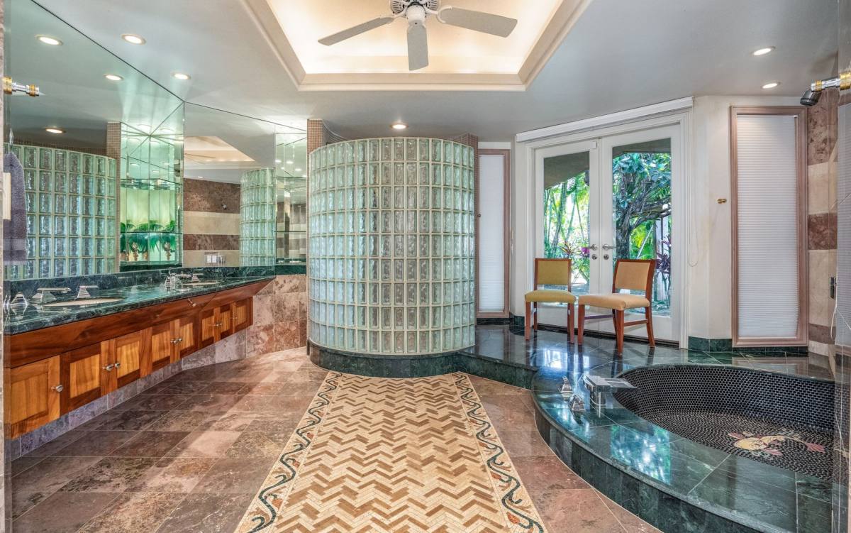 House for rent at 342 Cook Pine Dr, Lahaina, HI 96761