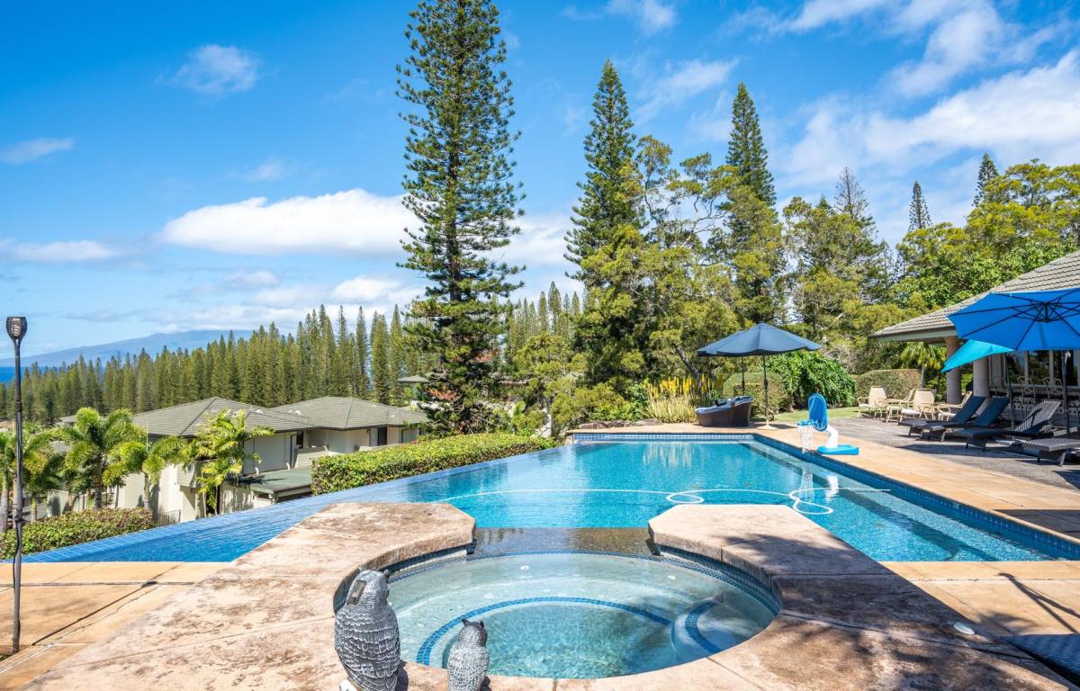 House for rent at 342 Cook Pine Dr, Lahaina, HI 96761