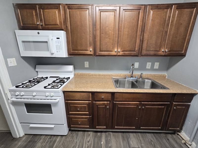 Townhouse for rent at 709 Idlewood Ave, Richmond, VA 23220