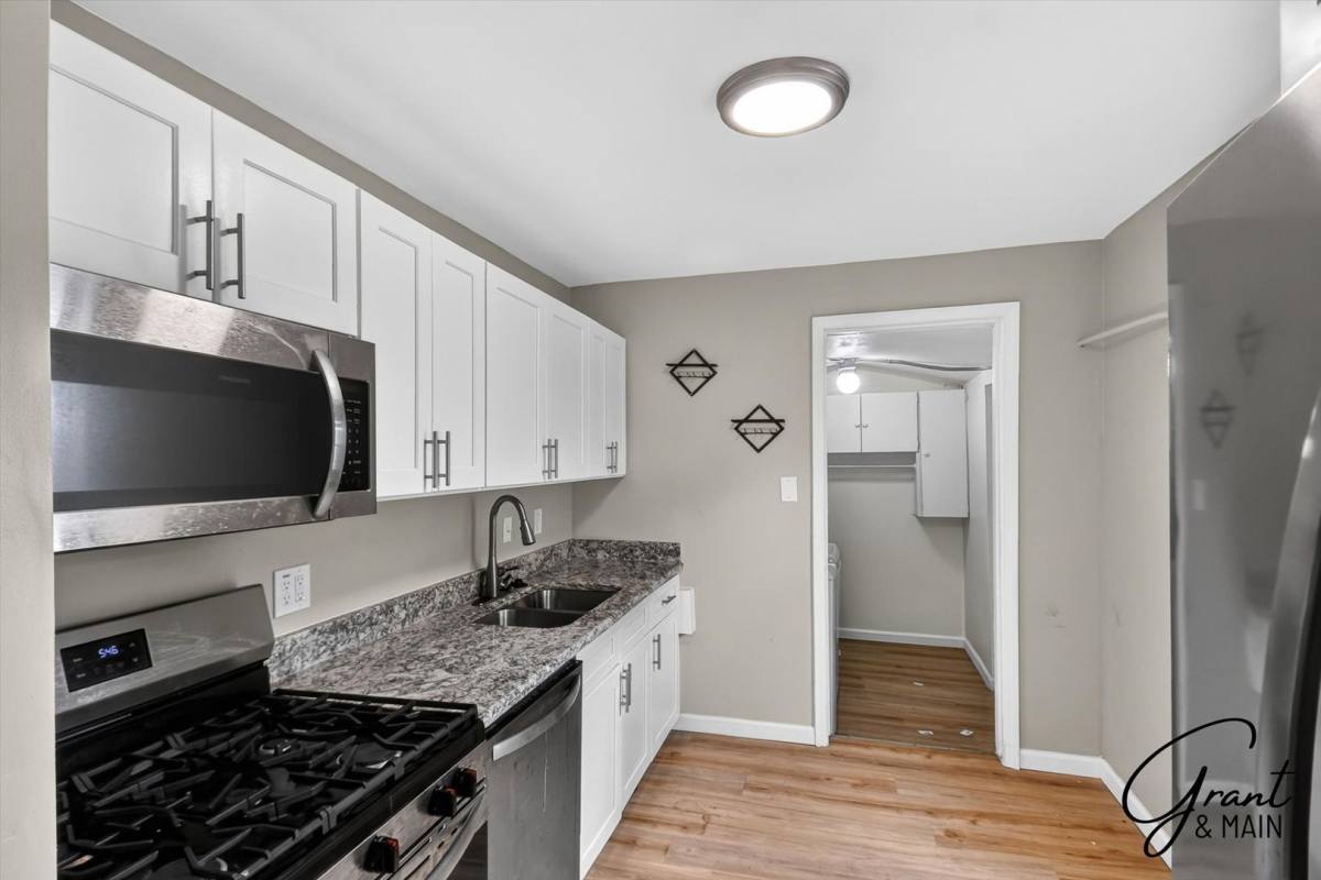 House for rent at 11319 Chalmers Ave, Warren, MI 48089