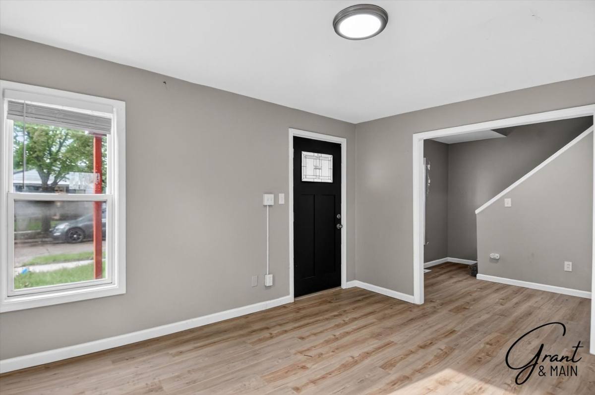 House for rent at 11319 Chalmers Ave, Warren, MI 48089