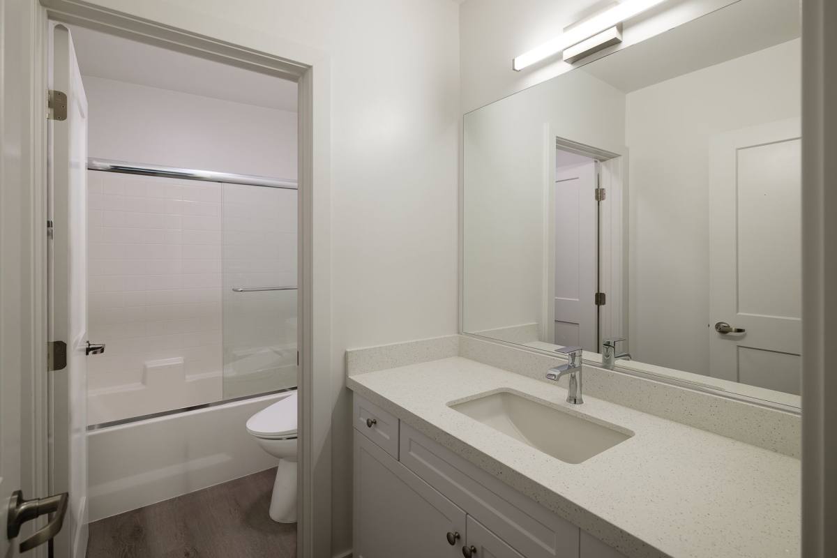 Townhouse for rent at 757 S Kingsley Dr, Los Angeles, CA 90005