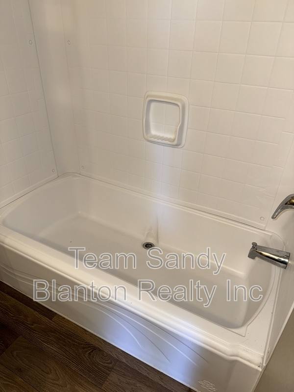 House for rent at 5049 Bent Tree Rd, Milton, FL 32583