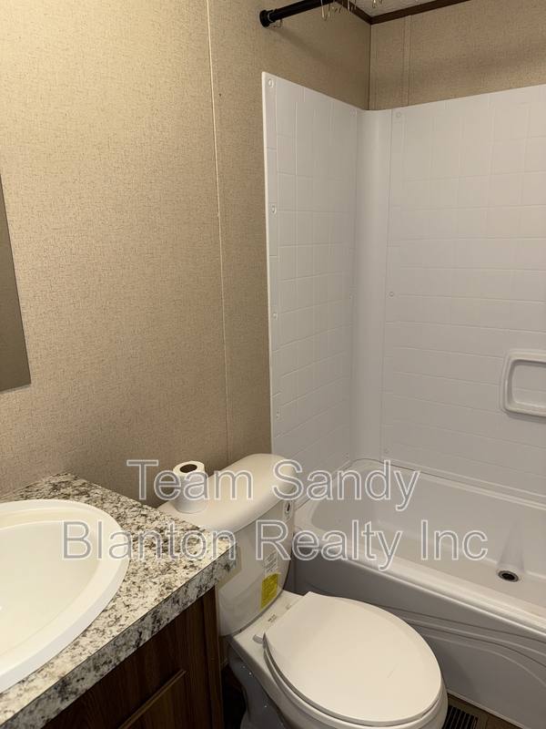 House for rent at 5049 Bent Tree Rd, Milton, FL 32583