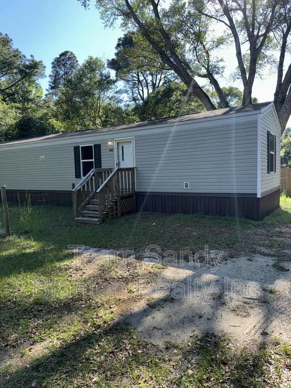 House for rent at 5049 Bent Tree Rd, Milton, FL 32583