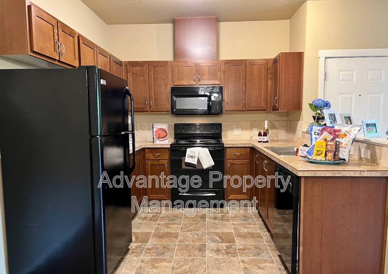 Apartment for rent at 523 N Catron Place, Monmouth, OR 97361