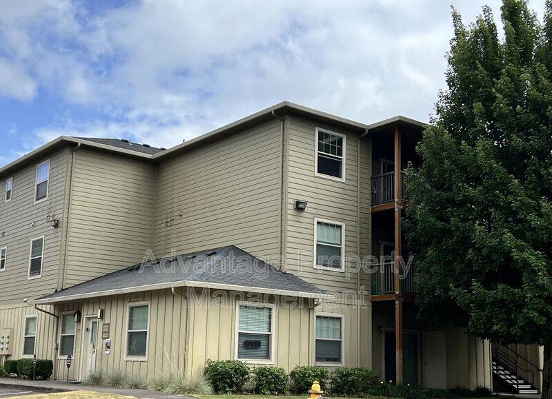 Apartment for rent at 523 N Catron Place, Monmouth, OR 97361