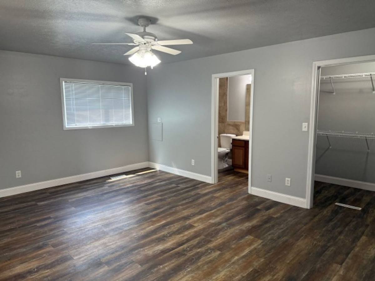 Apartment for rent at 100-102 Eagle Ridge Dr, Chatham, IL 62629