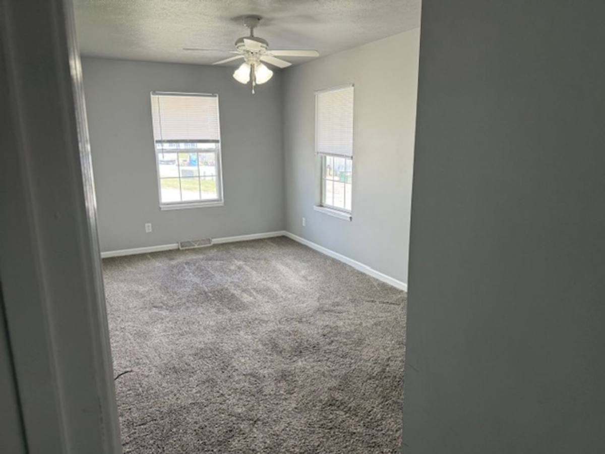 Apartment for rent at 100-102 Eagle Ridge Dr, Chatham, IL 62629