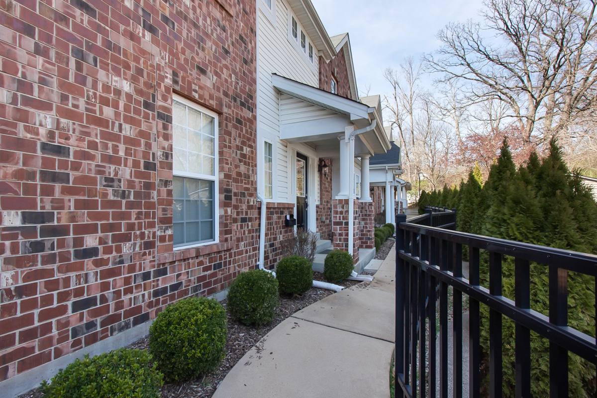 Apartment for rent at 7103-13 Horner Ave, Saint Louis, MO 63117