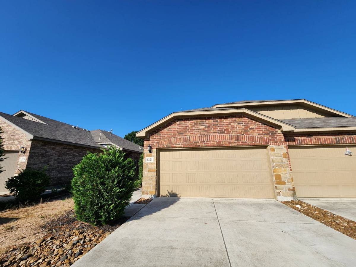 House for rent at 1221 Old FM #306, New Braunfels, TX 78130