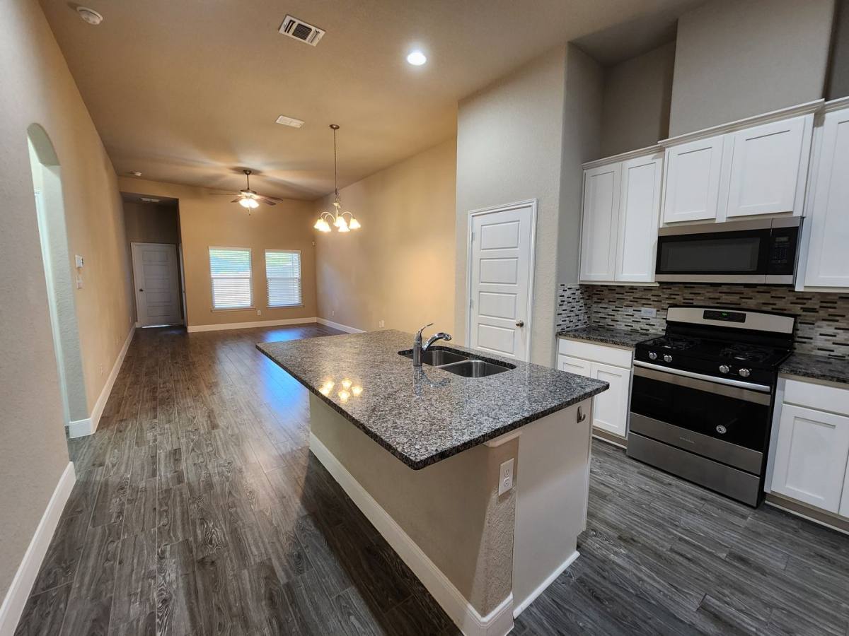 House for rent at 1221 Old FM #306, New Braunfels, TX 78130