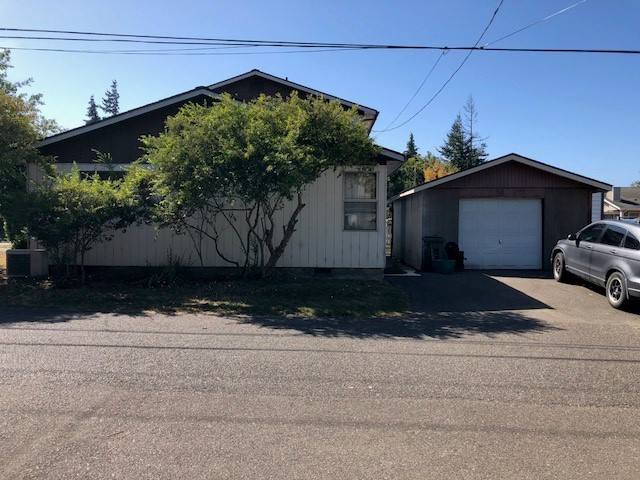 Apartment for rent at 1510 Thompson Rd, Coos Bay, OR 97420