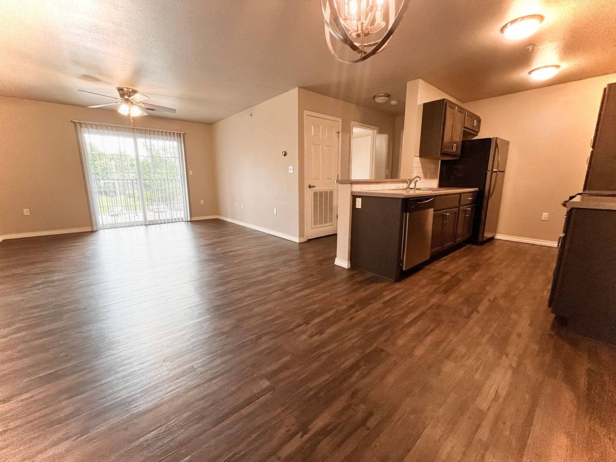Apartment for rent at 2013 E Cherry St, Springfield, MO 65802
