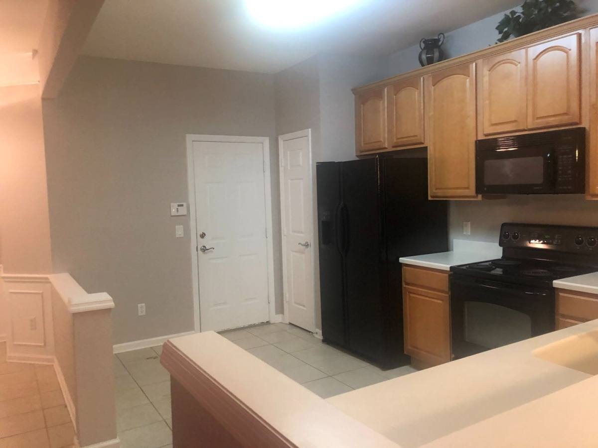 Townhouse for rent at 2897 Polvadero Lane, Orlando, FL 32835