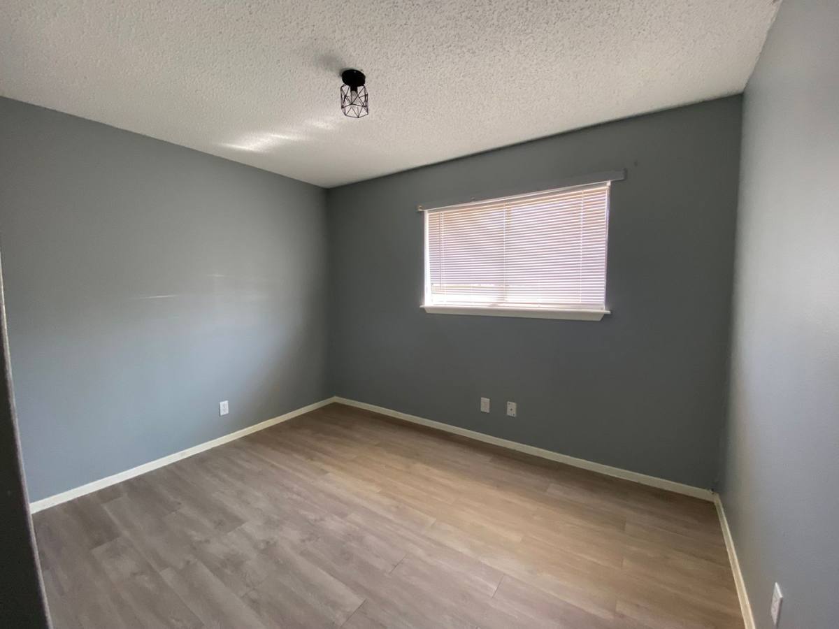 Apartment for rent at 517 S Westgate Dr, Weslaco, TX 78596