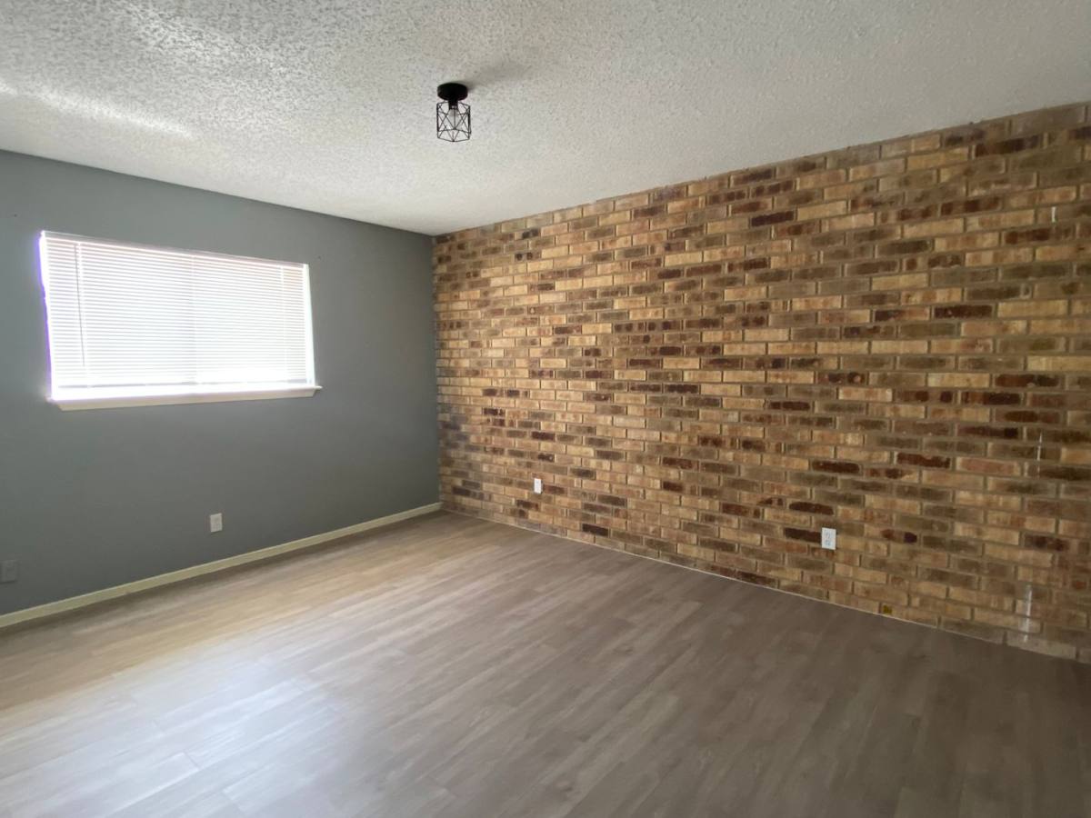 Apartment for rent at 517 S Westgate Dr, Weslaco, TX 78596