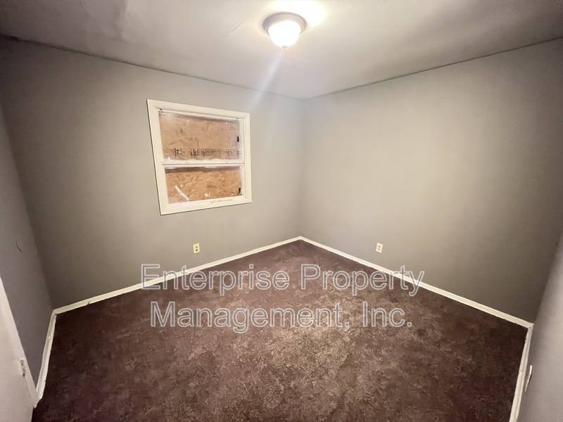 House for rent at 829 Alida Ave, Memphis, TN 38106