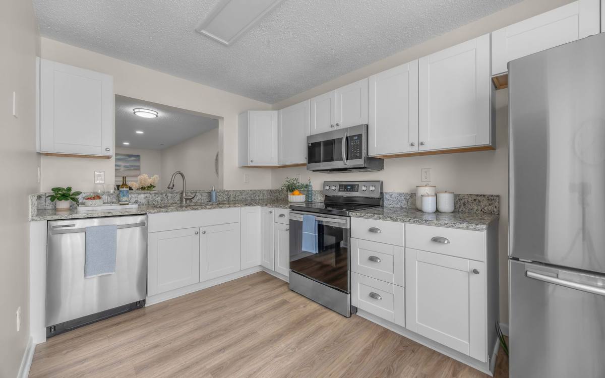 Townhouse for rent at 5036 Glenwood Way, Virginia Beach, VA 23456