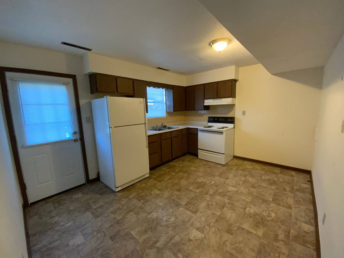 Apartment for rent at 560 N E Park Lane, Columbia, MO 65201