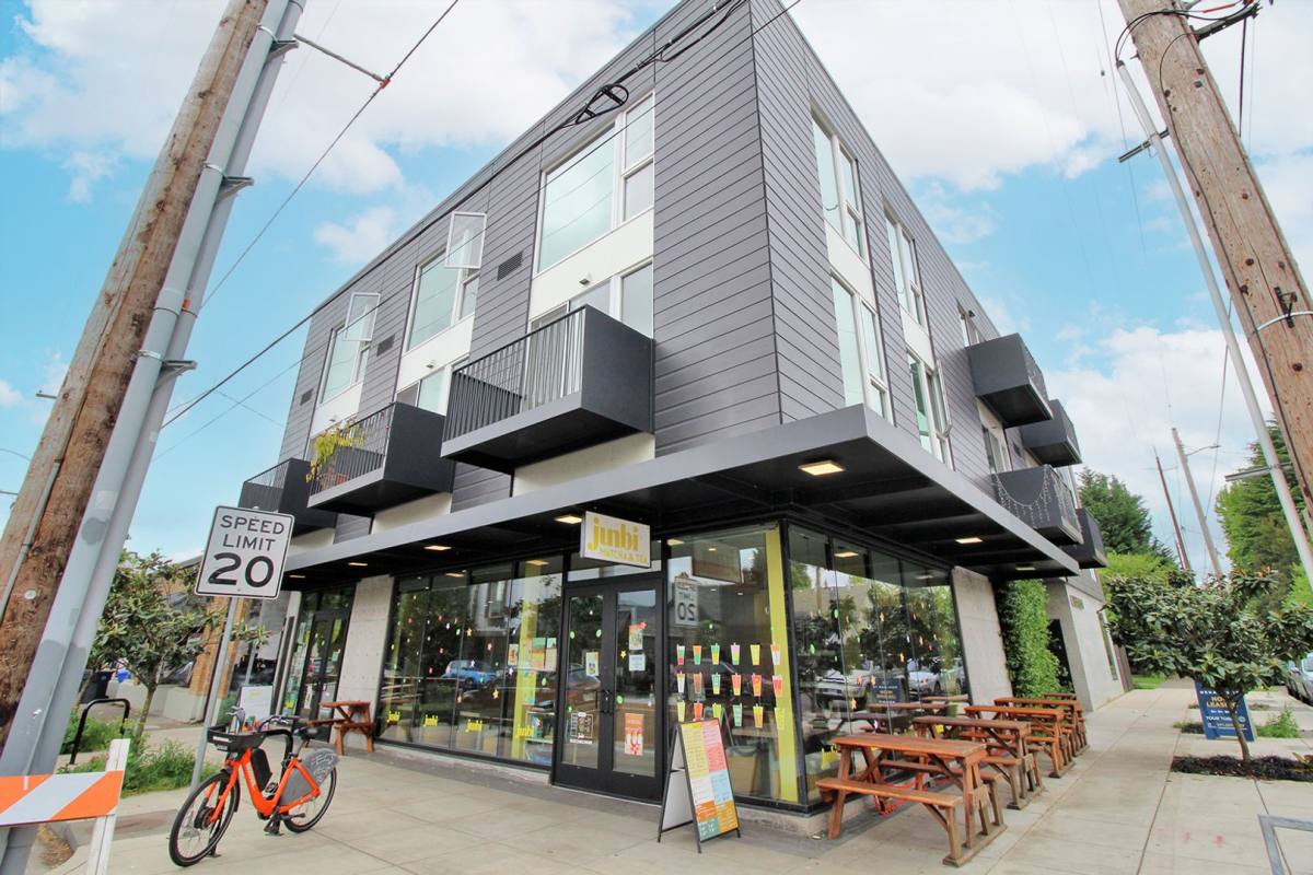 Apartment for rent at 1280 SE Nehalem St, Portland, OR 97202