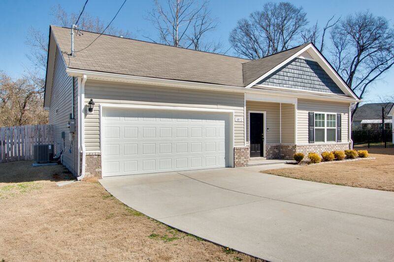House for rent at 1872 Holdens Hollow, Columbia, TN 38401
