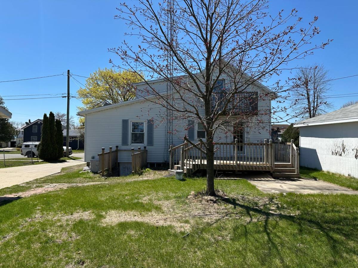 House for rent at 1110 16th St, Two Rivers, WI 54241