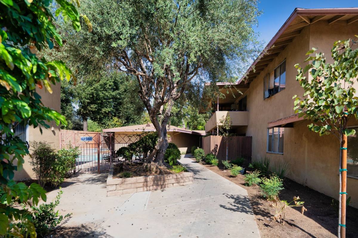 Apartment for rent at 1721 Oxley St, South Pasadena, CA 91030