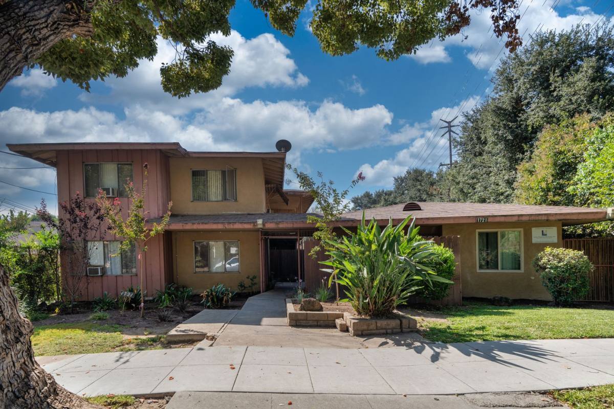 Apartment for rent at 1721 Oxley St, South Pasadena, CA 91030